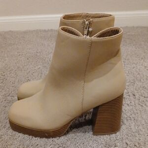 True Craft Boots 9.5